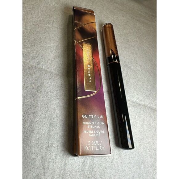 Fenty Beauty by Rihanna Glitty Lid Shimmer Liquid Eyeliner Color: Ritzy Rose - r - Picture 4 of 5